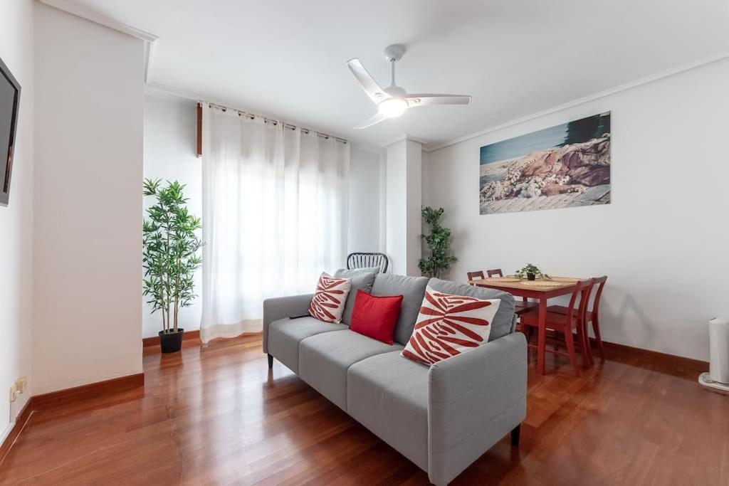 Апартаменты Acogedor Piso En Santurtzi .Parking Privado Экстерьер фото