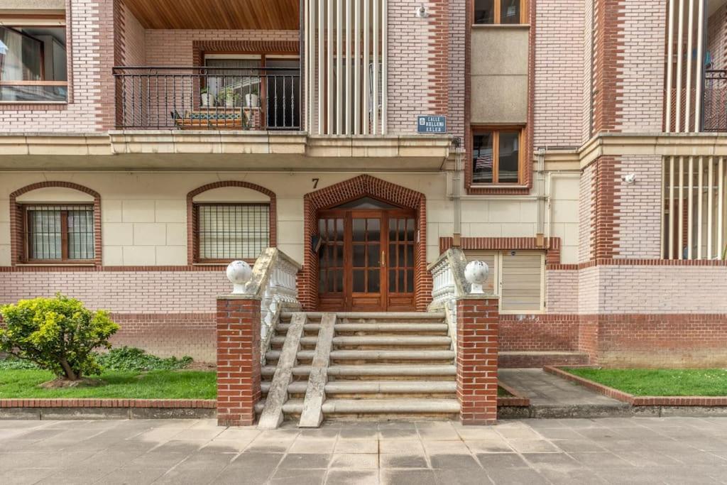 Апартаменты Acogedor Piso En Santurtzi .Parking Privado Экстерьер фото